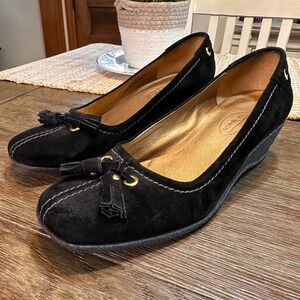 Talbots‎ Black Suede Leather Wedge Heel Tassel Accent Shoes Women's 6B